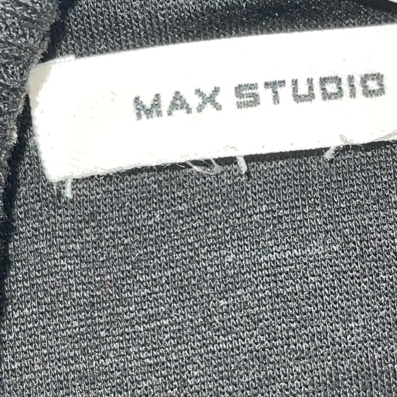 Max Studio Full Zip Lightweight Jacket. Gray & Black. - Picture 6 of 6